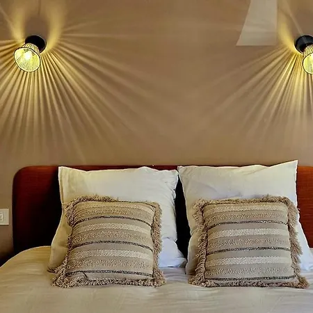 Le Petit Nid, 2 Chambres Privees Pour 4, Dans Maison Partagee Vendégház *